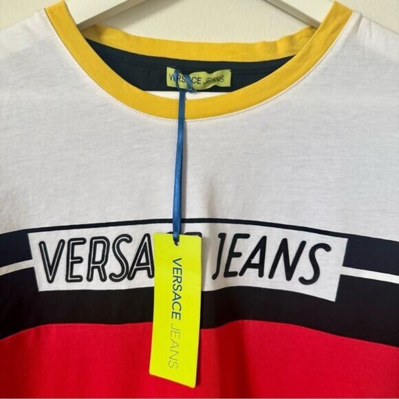 NWT Versace Jeans Graphic T Shirt Size M - Picture 2 of 8